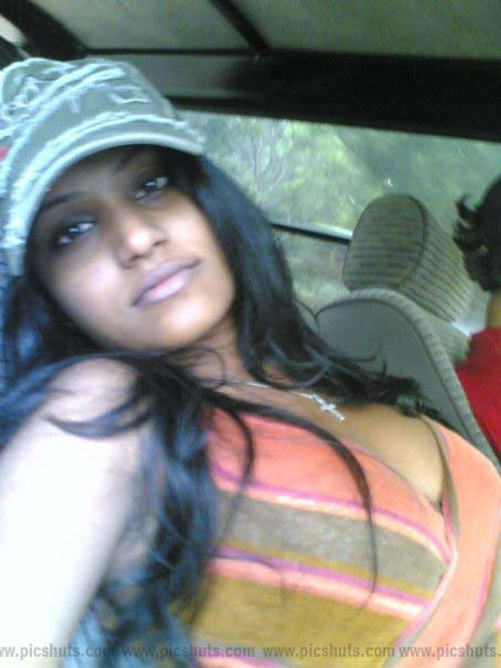 nilushi_abeykoon_15.jpg