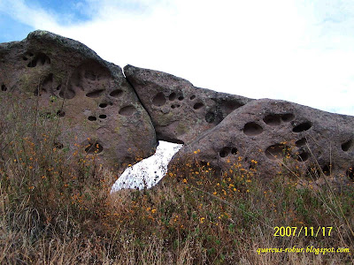 rocas y los caprichos de la naturaleza en el cerro de la campana