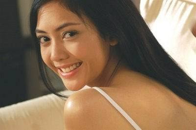 Foto Telanjang Artis Seksi Indonesia: Ririn Dwi Ariyanti