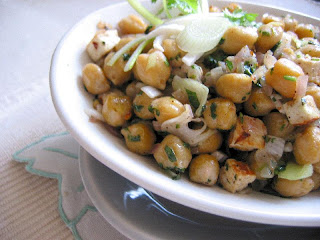 CHICK PEAS THAT TASTE LIKE HOME...& DAL PARATHAS! CHICK PEAS THAT TASTE LIKE HOME...& DAL PARATHAS!