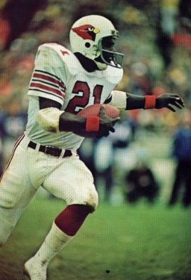 Today in Pro Football History: 1975: Terry Metcalf’s 3 TDs Lead Cardinals Past Patriots