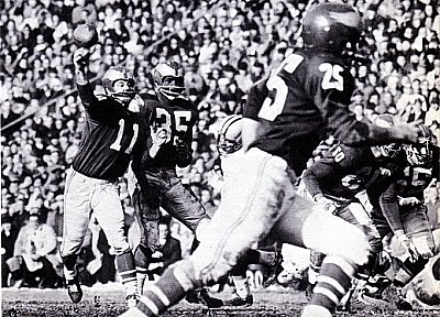 Today in Pro Football History: 1960: Van Brocklin & Bednarik Spur Eagles  Past Packers for NFL Title