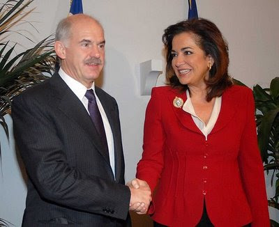 http://3.bp.blogspot.com/_5klqojlXp5A/Se88yGTFvLI/AAAAAAAAAk8/hj4ZrOthzPw/s400/MPAKOGIANIPAPANDREOU.jpg