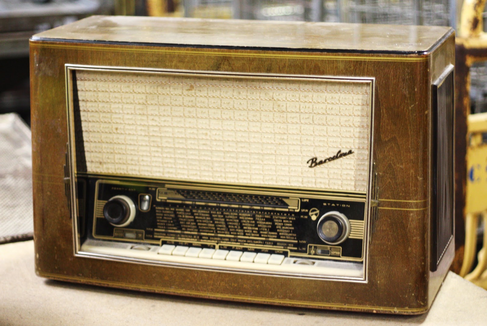 Past Present Obsession N°2 Les Radios Anciennes