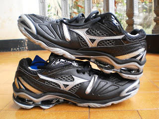 mizuno tornado 6