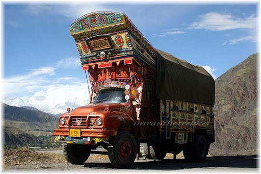 Decorated+trucks+from+Pakistan The Beauty of Pakistan: 70 Amazing Photographs