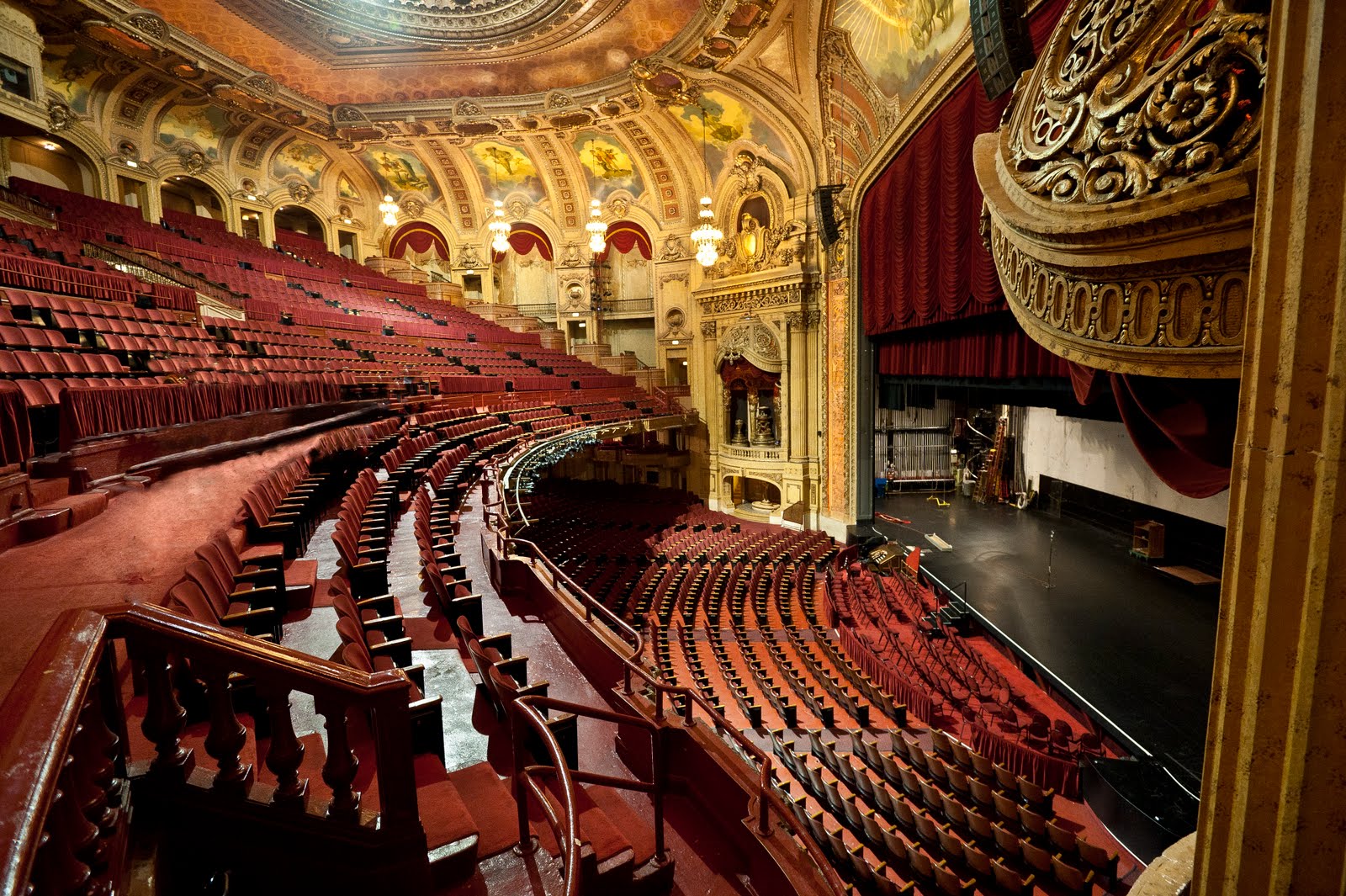 Shot of the Day Chicago Theater from the Inside