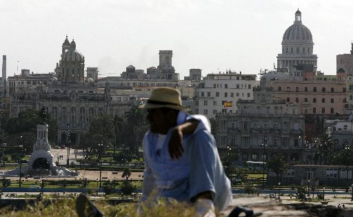 [Cuba+Banking+on+Tourism+XJG.JPG]