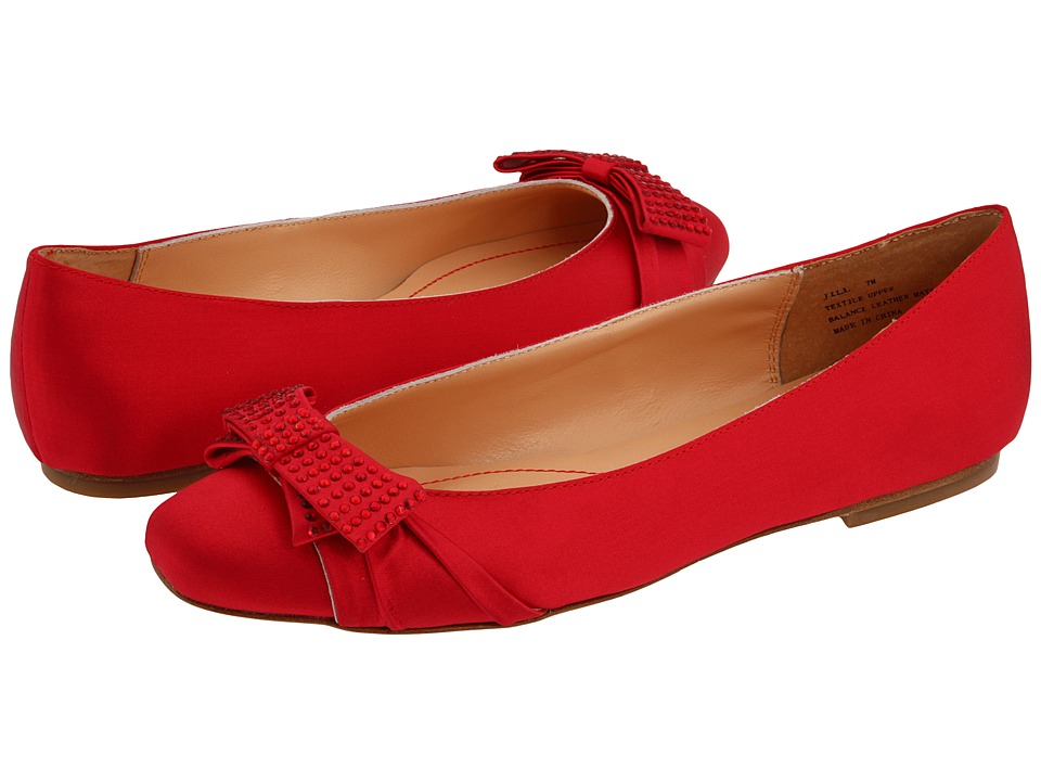 red flat slippers
