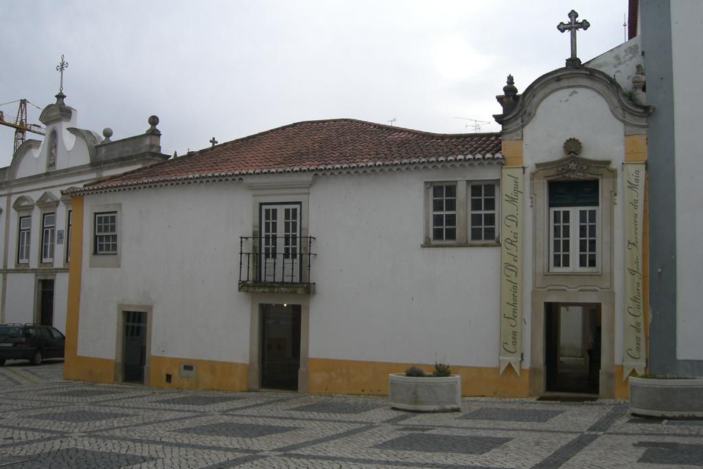 [Casa+Senhorial+Rio+Maior+(1).JPG]