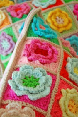 Crochet a Pretty Flower Square Pillow | Curly Girl's Crochet Etc.