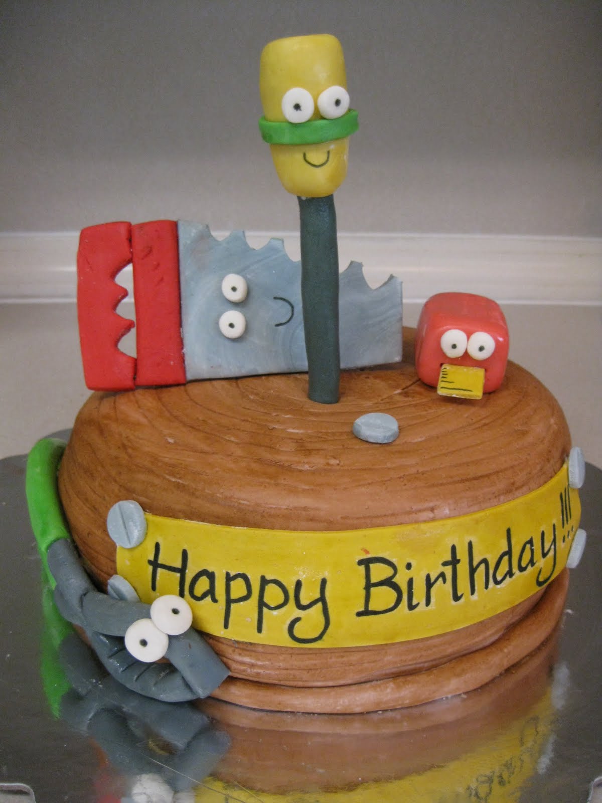 Laughing Cakes.... Go Buttercream or Go Home!