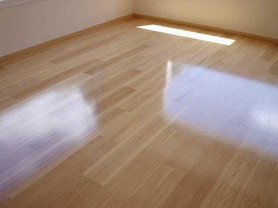 EJEMPLO DE UN PISO DE MADERA