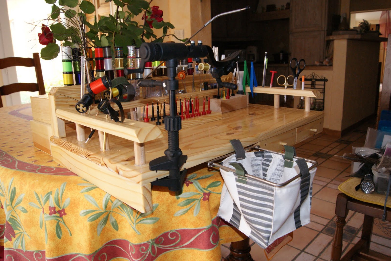 Table De Montage Pour Pêche à La Mouche Avec Boîte De Rangement – Neuve, Marque Kylebooker