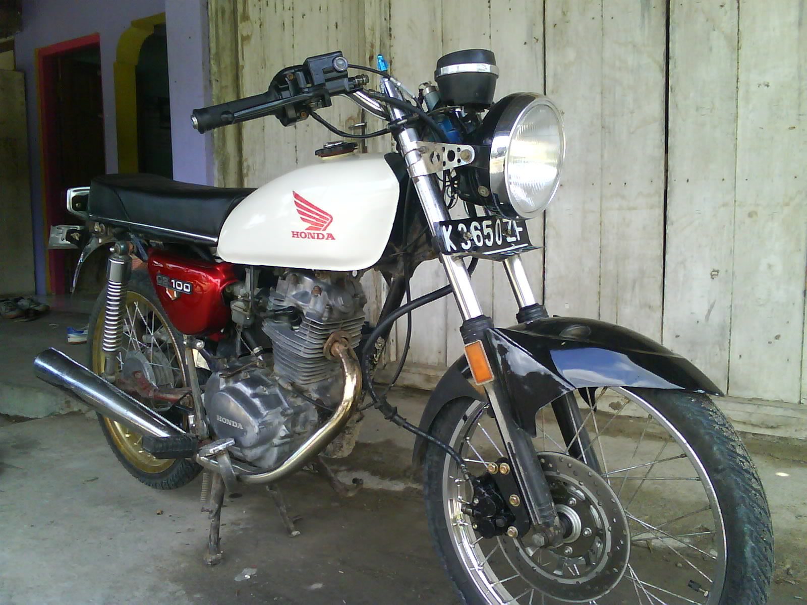Хонда CB 100
