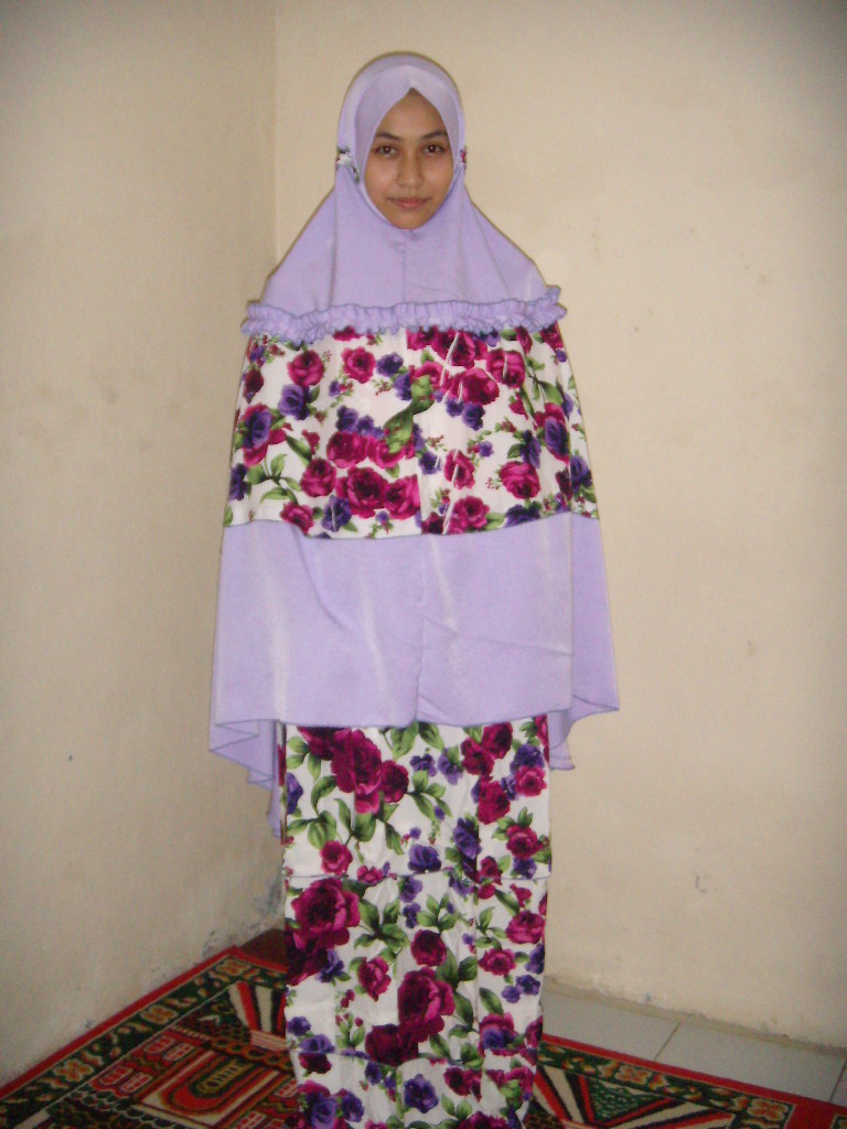 Layana boutique: Mukena Bunga Rumbai