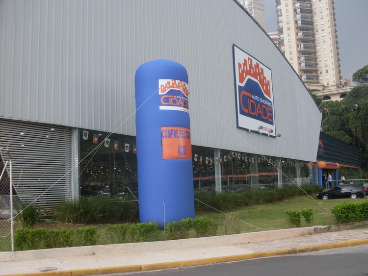 R R MÍDIA INFLÁVEL Cel. (11) 997395030 (WhatsApp) Tel. (11) 22631133 TOTEM 6,00 MTS