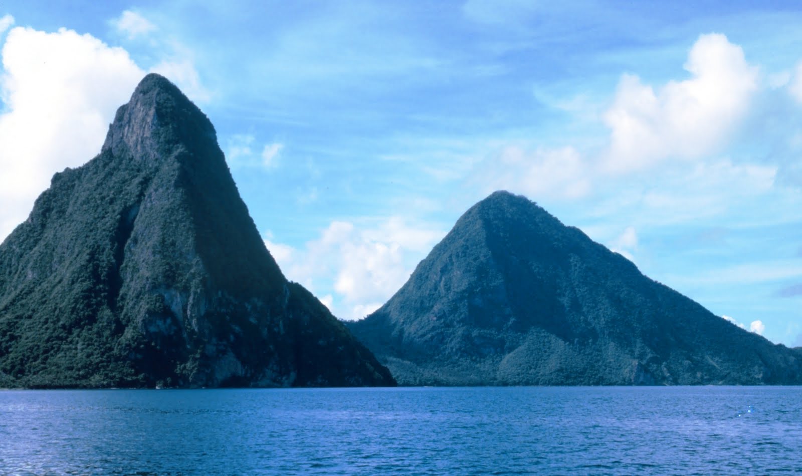 [Pitons+02.jpg]