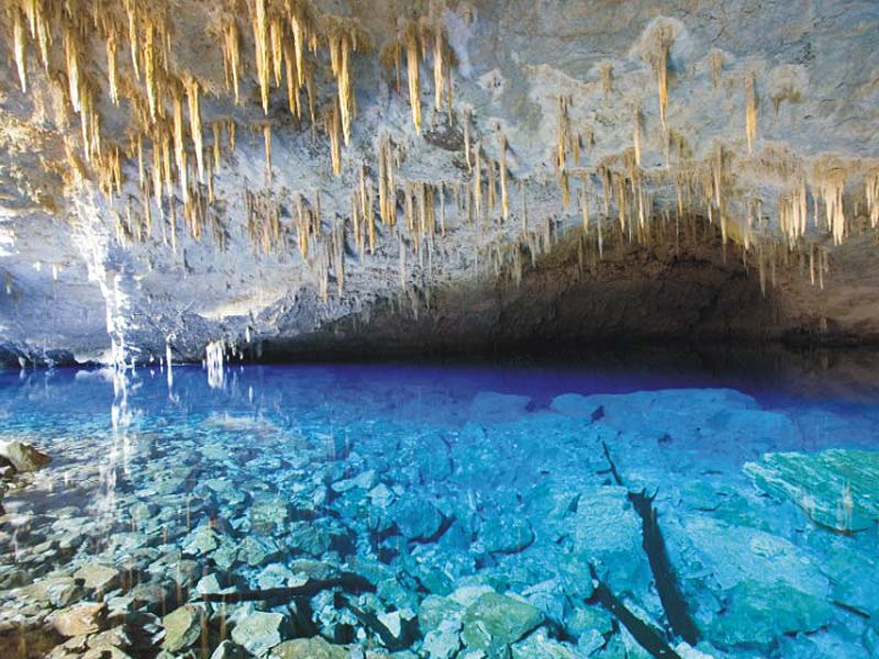 [Gruta+do+lago+azul+04.jpg]