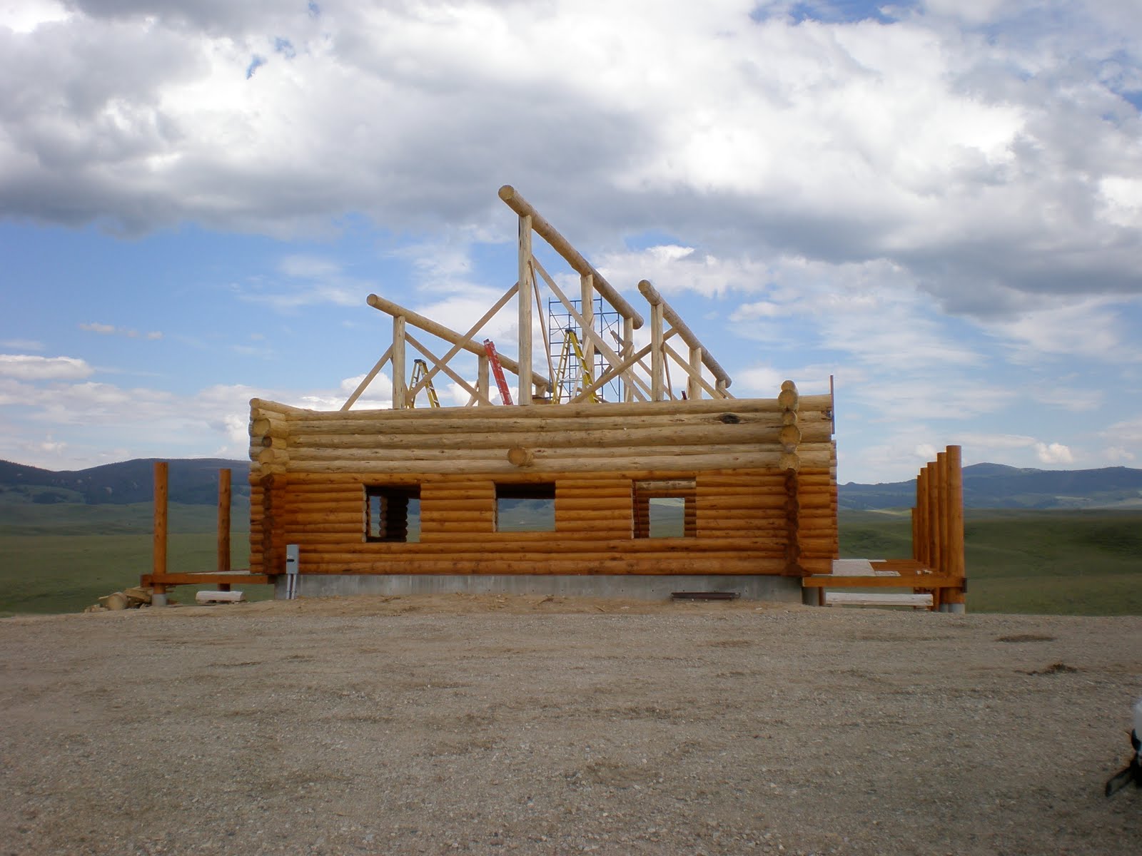 Anderson Log Cabin Fever, Log Home Building Roof System Installation