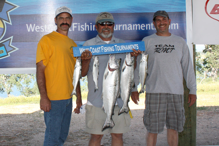 The Mother Lode Fisherman LAKE DON PEDRO, TULLOCHfishing report 2/2/12