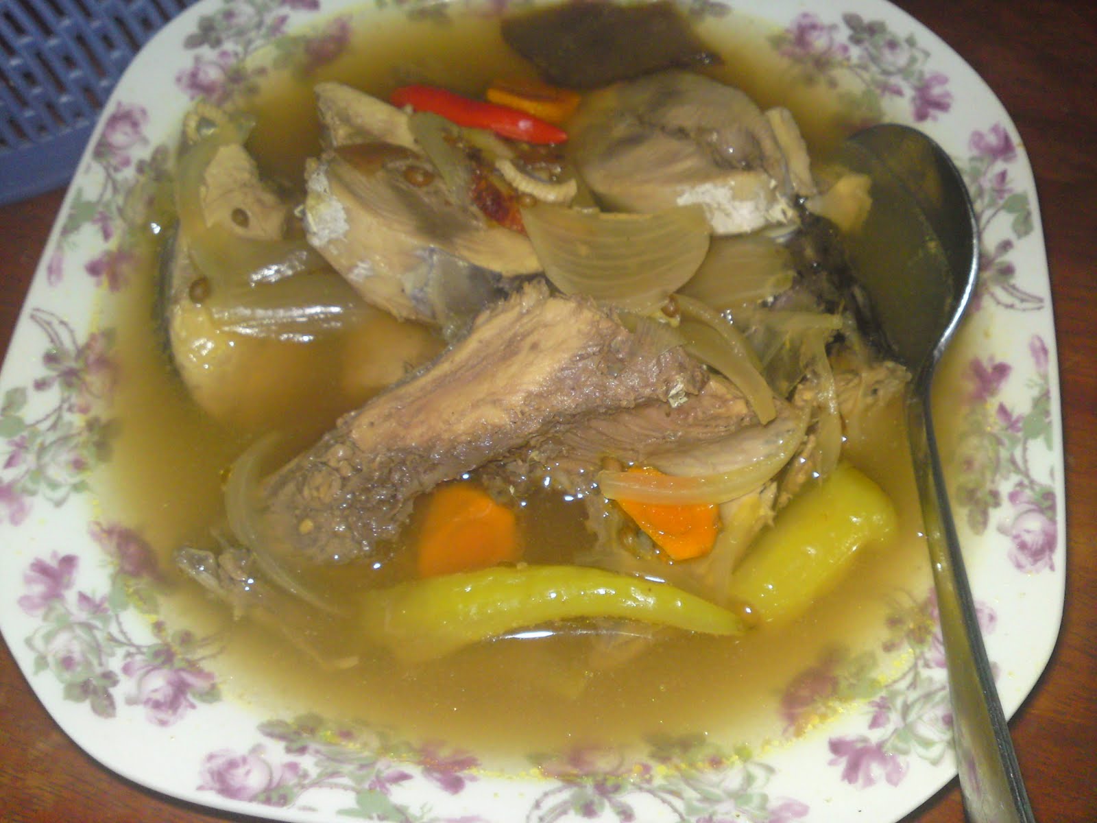 DARI DAPUR ORANG KAMPUNG SINGGANG IKAN TONGKOL &amp; SAYUR CELUR