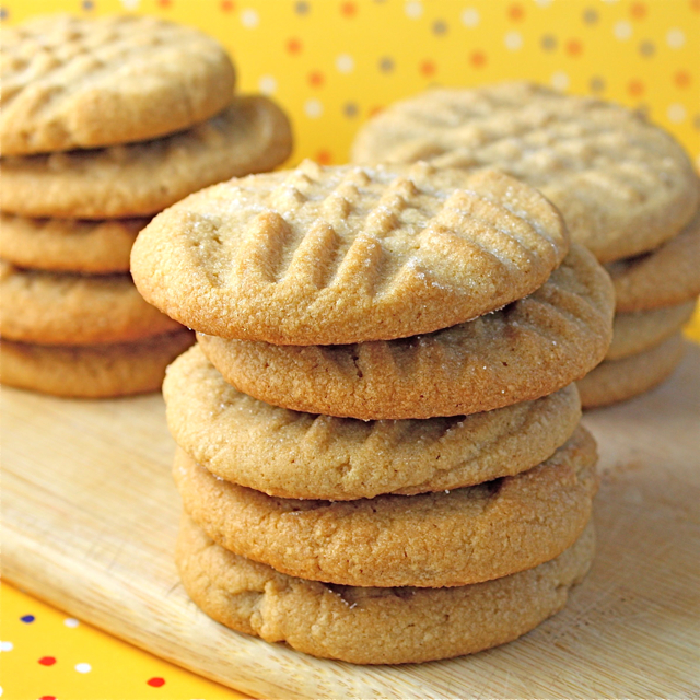 Liv Life: Nancy Baggett's Classic Peanut Butter Crisscross Cookies