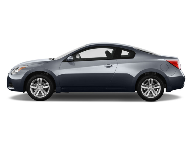 Ultimate Autos Nissan Altima Coupe 2010 Ultimate Autos Nissan Altima Coupe 2010