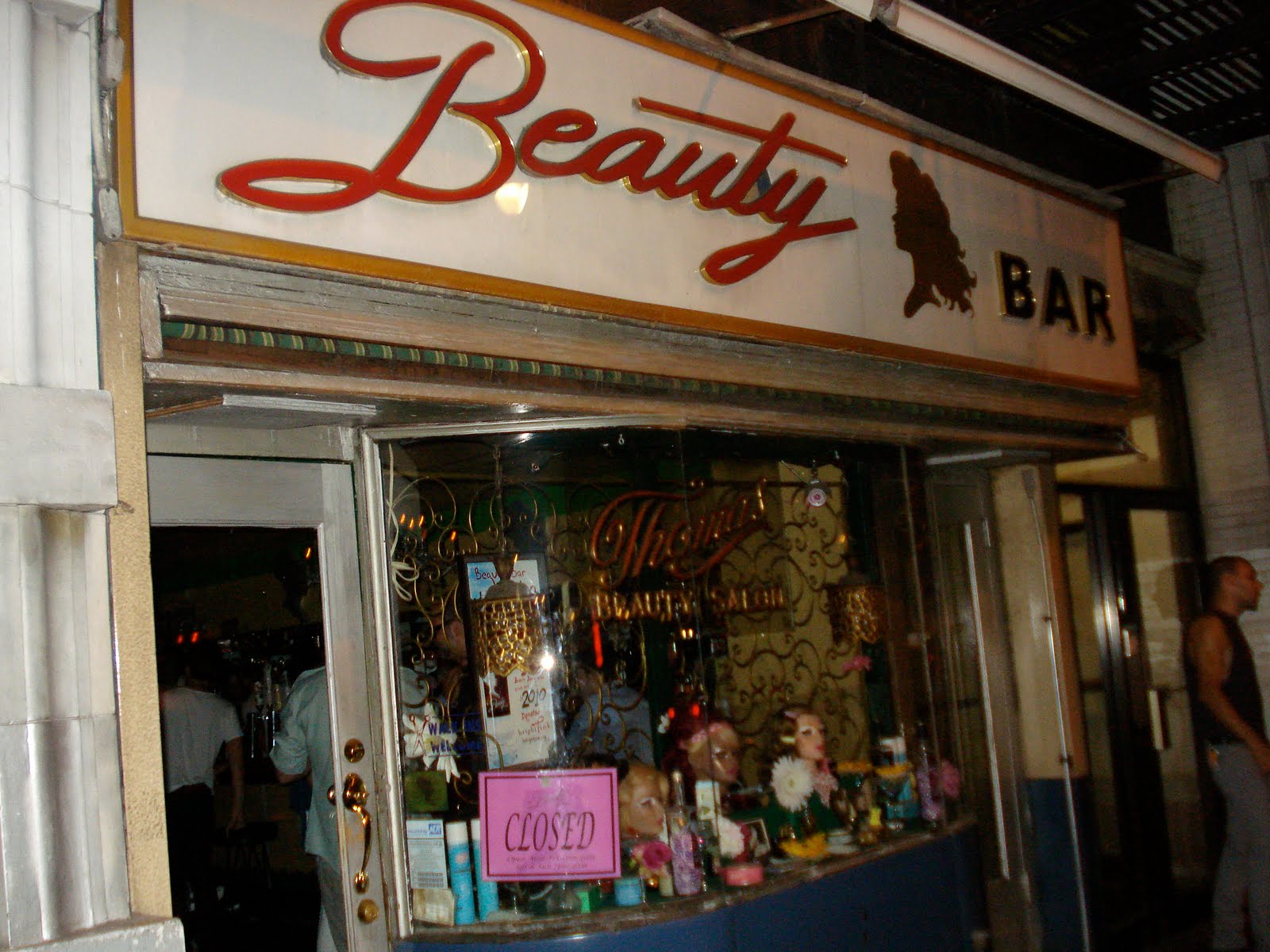 ne Runde um den Block beauty bar 14th street and 2nd ave