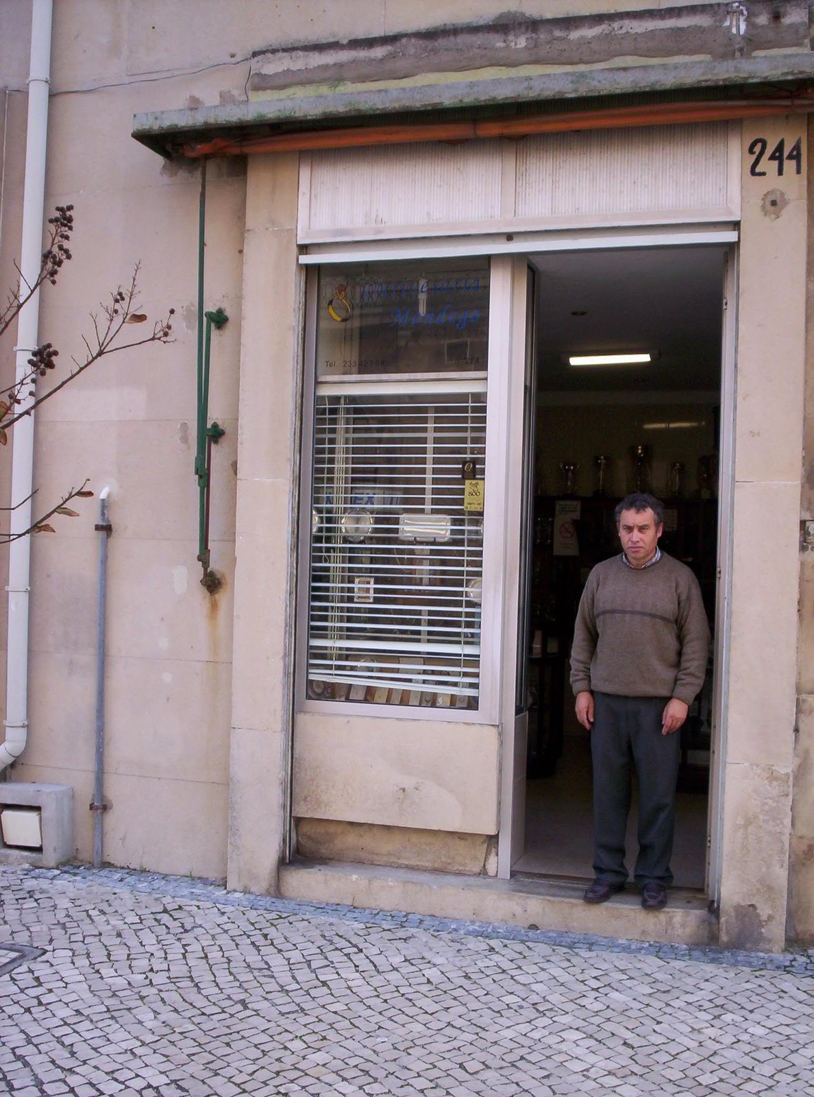 [1)OURIVESARIA+MONDEGO+-+1930.jpg]