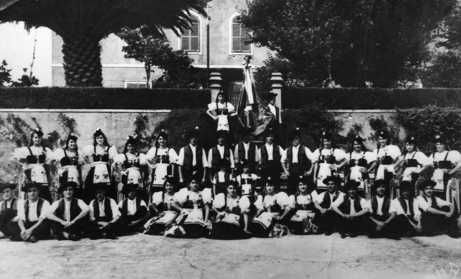 [11)Rancho+das+Rosas+1950.jpg]