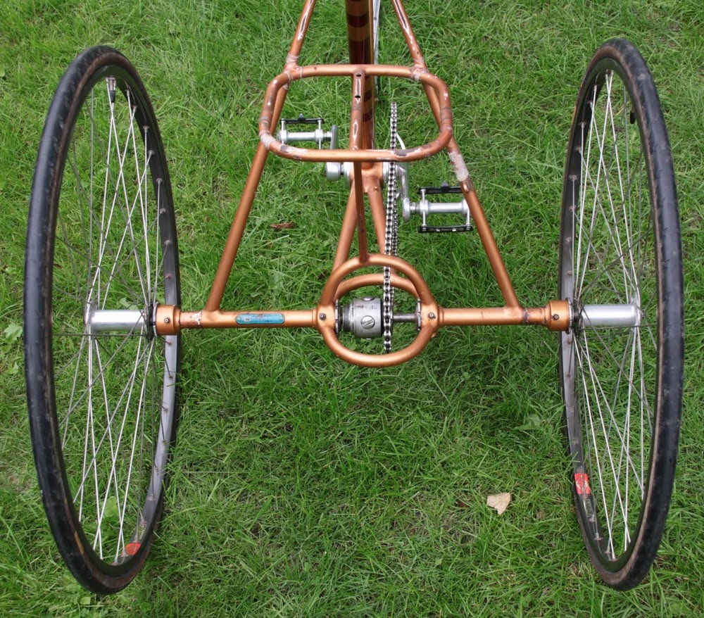 Trikes and (odd) bikes. Higgins with differential