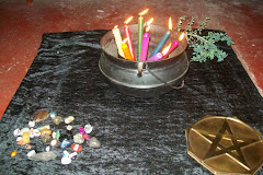 magia do pentagrama, pedras ervas e velas tudo no mesmo dia