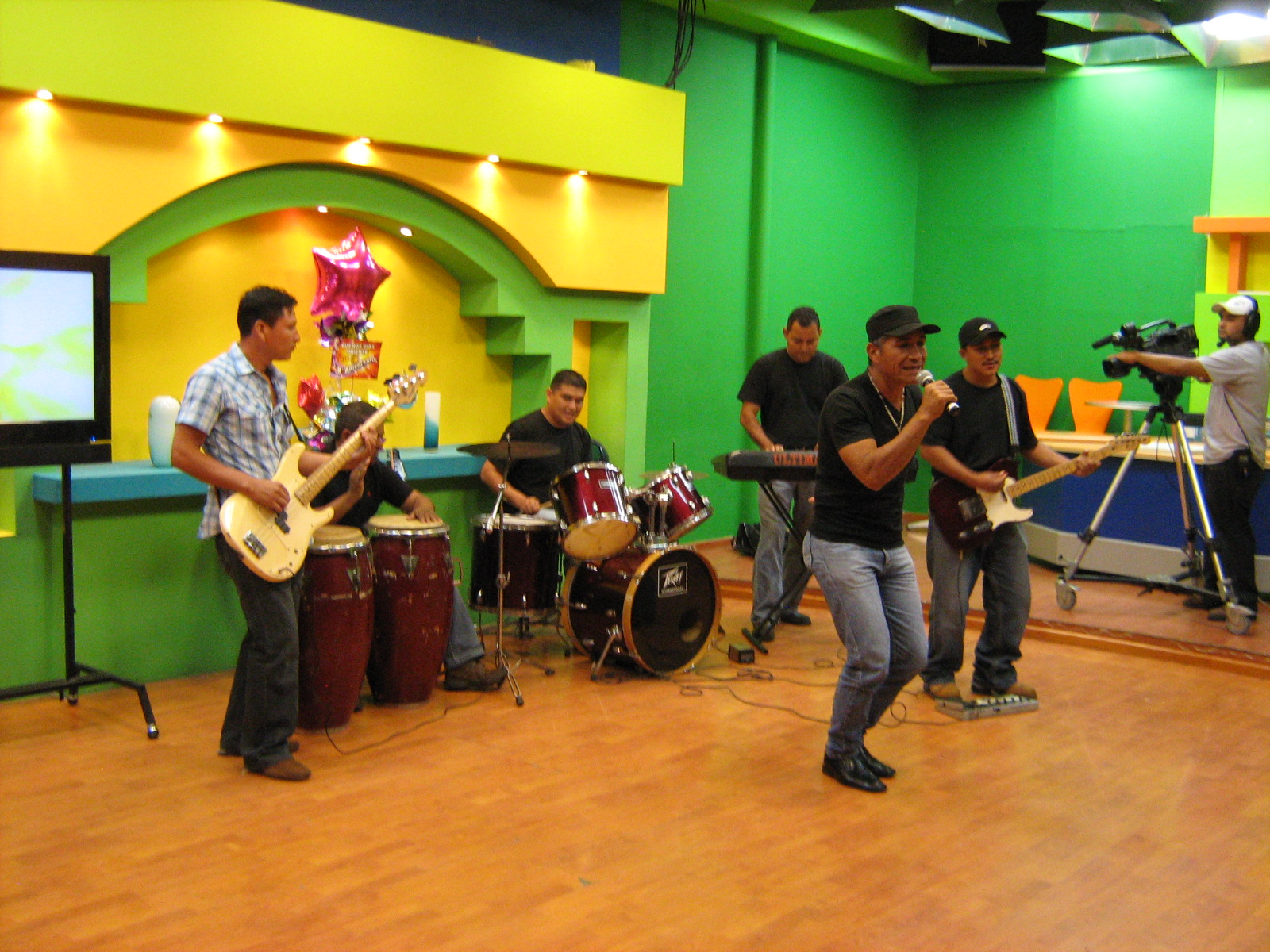 ULTIMA DECADA PRESENTACION TVO CANAL 23 DE SAN MIGUEL