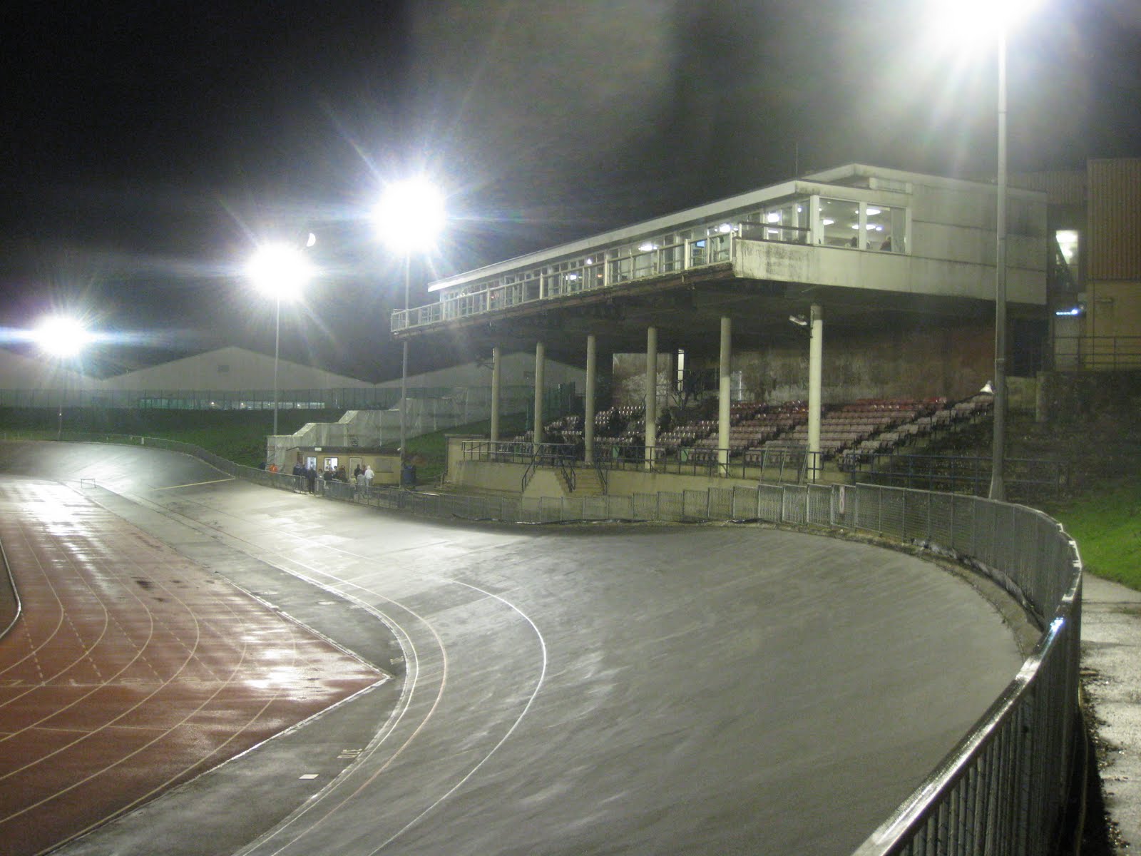 The Cold End: BLUE BOYS THROUGH AT EXPENSE OF THE CORINTHIANS