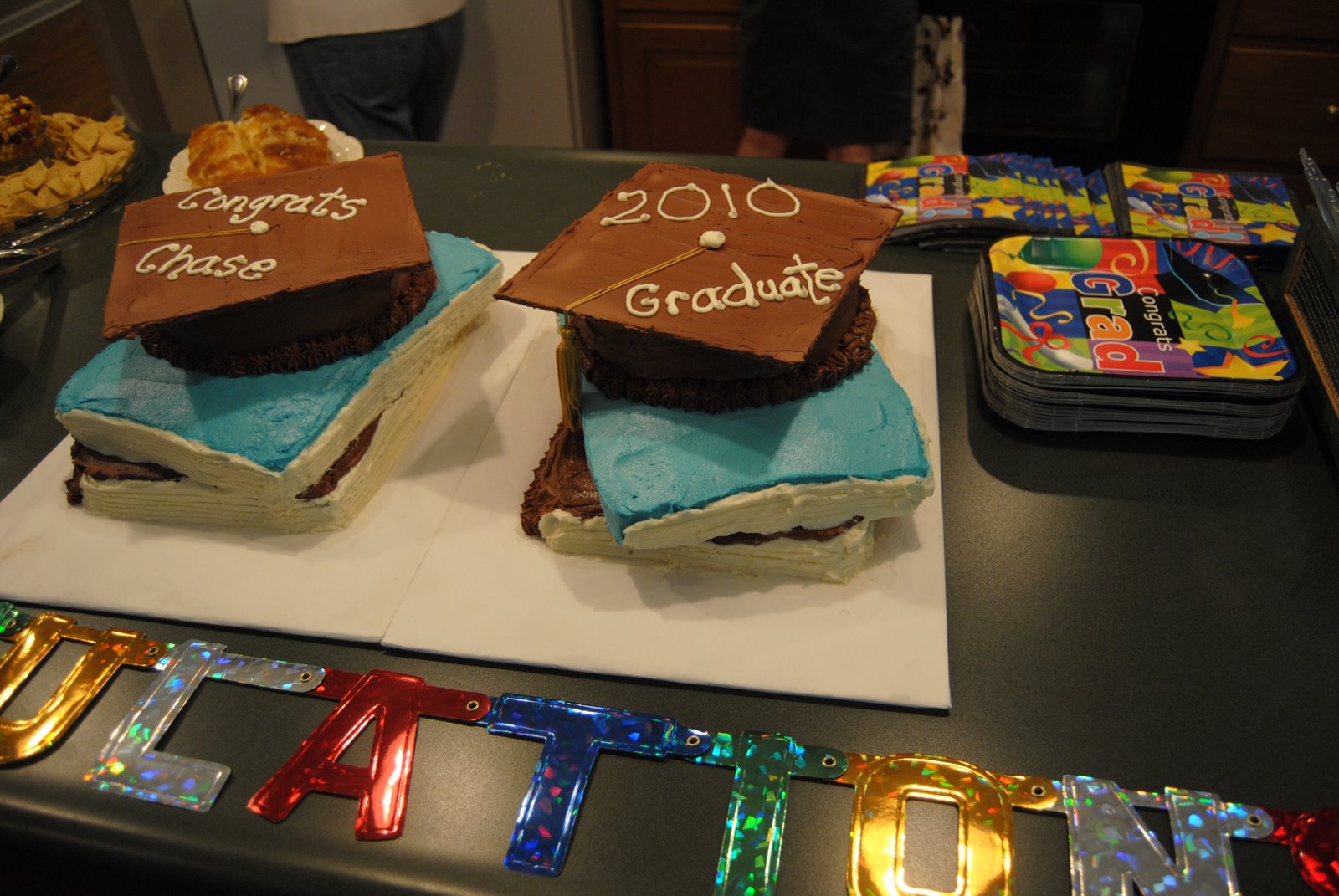 Late Night Cakes Chase's graduation cakes