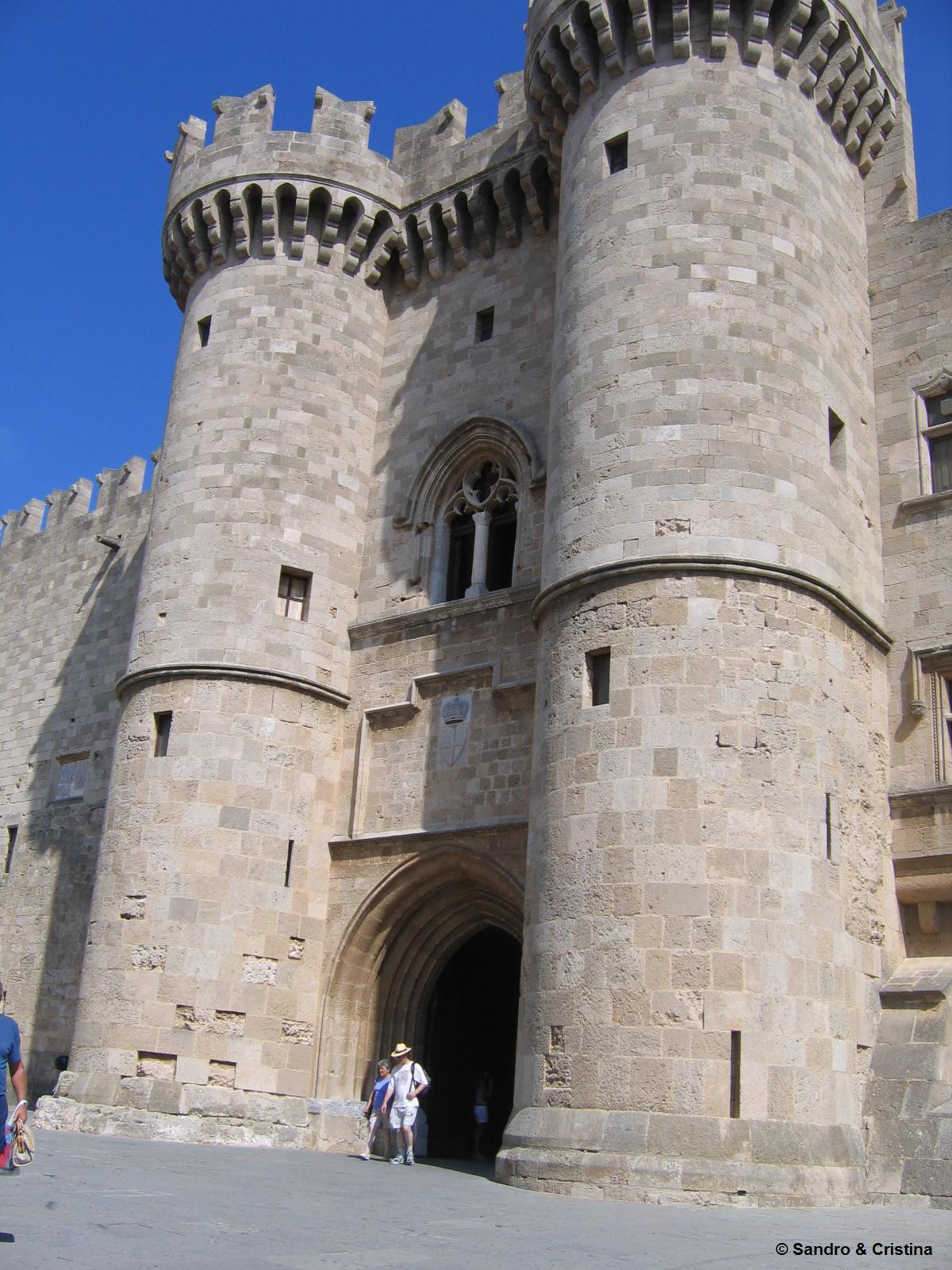 Sandro & Cristina Rodi Palazzo del Gran Maestro Entrata Sud