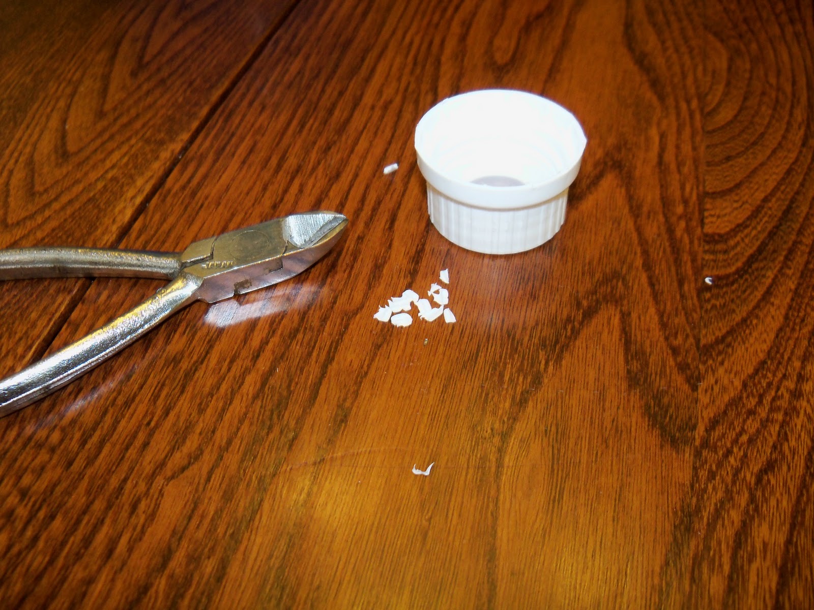 ReNew ReUse ReFresh How to Modify your Swiffer Wet Jet Bottle TUTORIAL