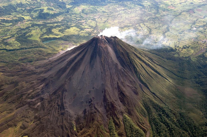 mi querido volcán arenal.
