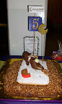 El Sabado 12 festejamos el 5º Cumpleaños. Estuvo buenísimo! La Torta: no quedaron ni las migui