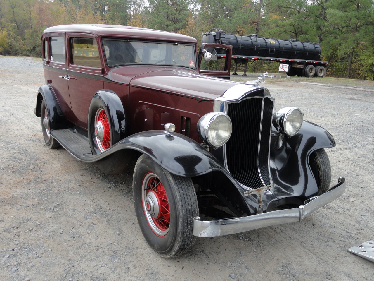 Паккард автомобиль 1932 черный