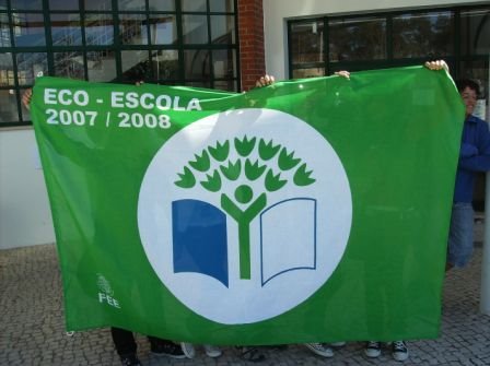 [Hastear+da+Bandeira+Eco-Escolas+24-10-08+001.jpg]