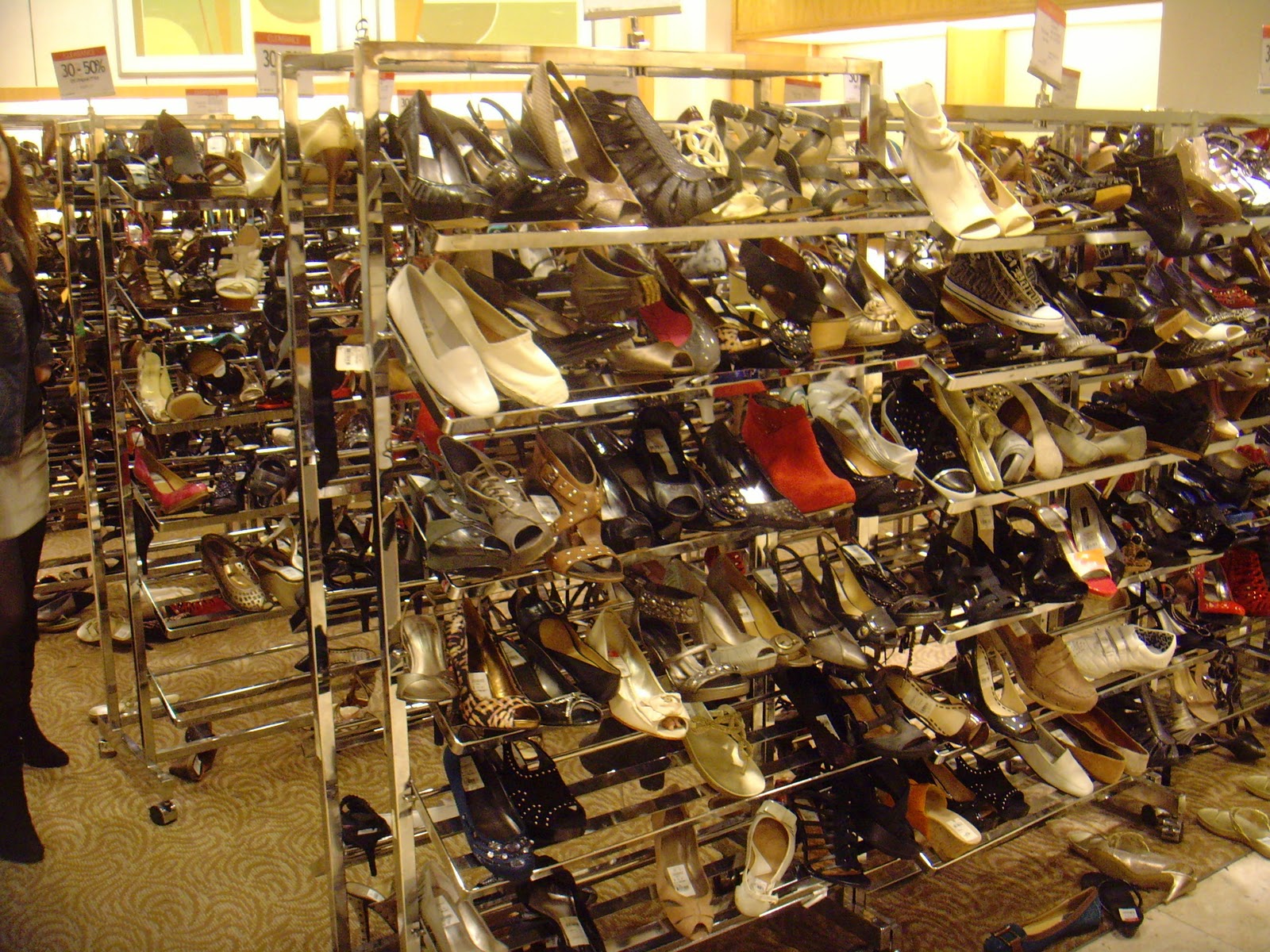 www.ermes-unice.fr big shoe-sale at Macy&#39;s