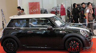 luxury car Mini JCW exclusive edition