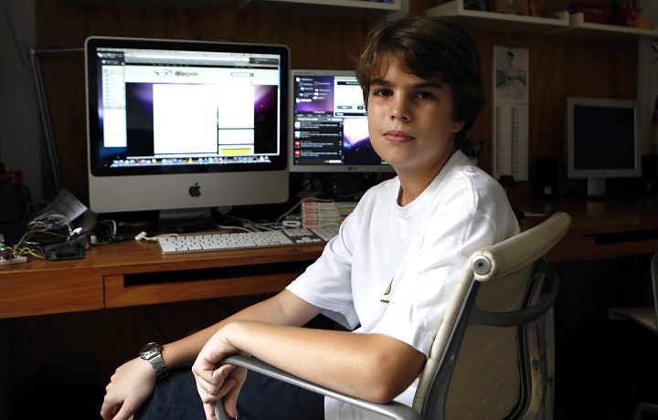 Wolf Age®: Programador brasileiro de 13 anos mostra suas ideias no ...