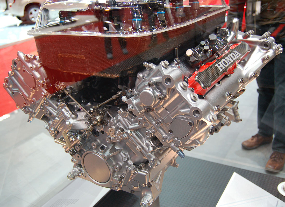 Honda v мотор. Двигатели Honda v8 ra807e. Honda v12. Honda v12 f1. Двигатель Хонда v10 f1.
