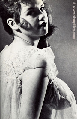 the-elegant-world-of-senior-lopilopo-rosina-revelle-come-play-with-me