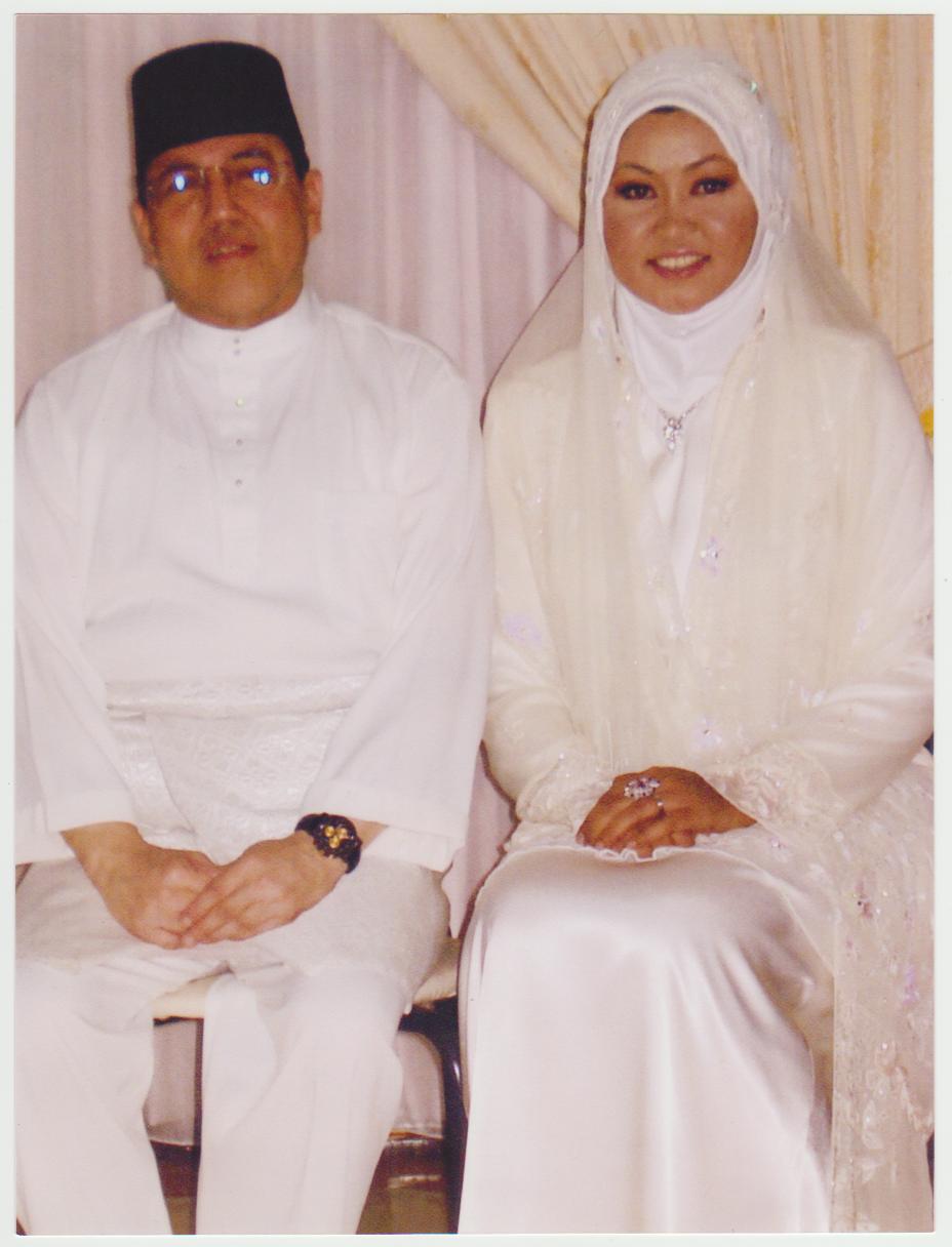 The Kelantan Insider Posting 40 Kedudukan Perkahwinan Sultan Ismail Petra