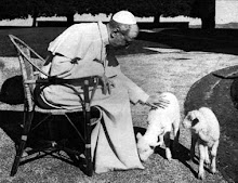 pope-pius-xii-with-lambs.jpg