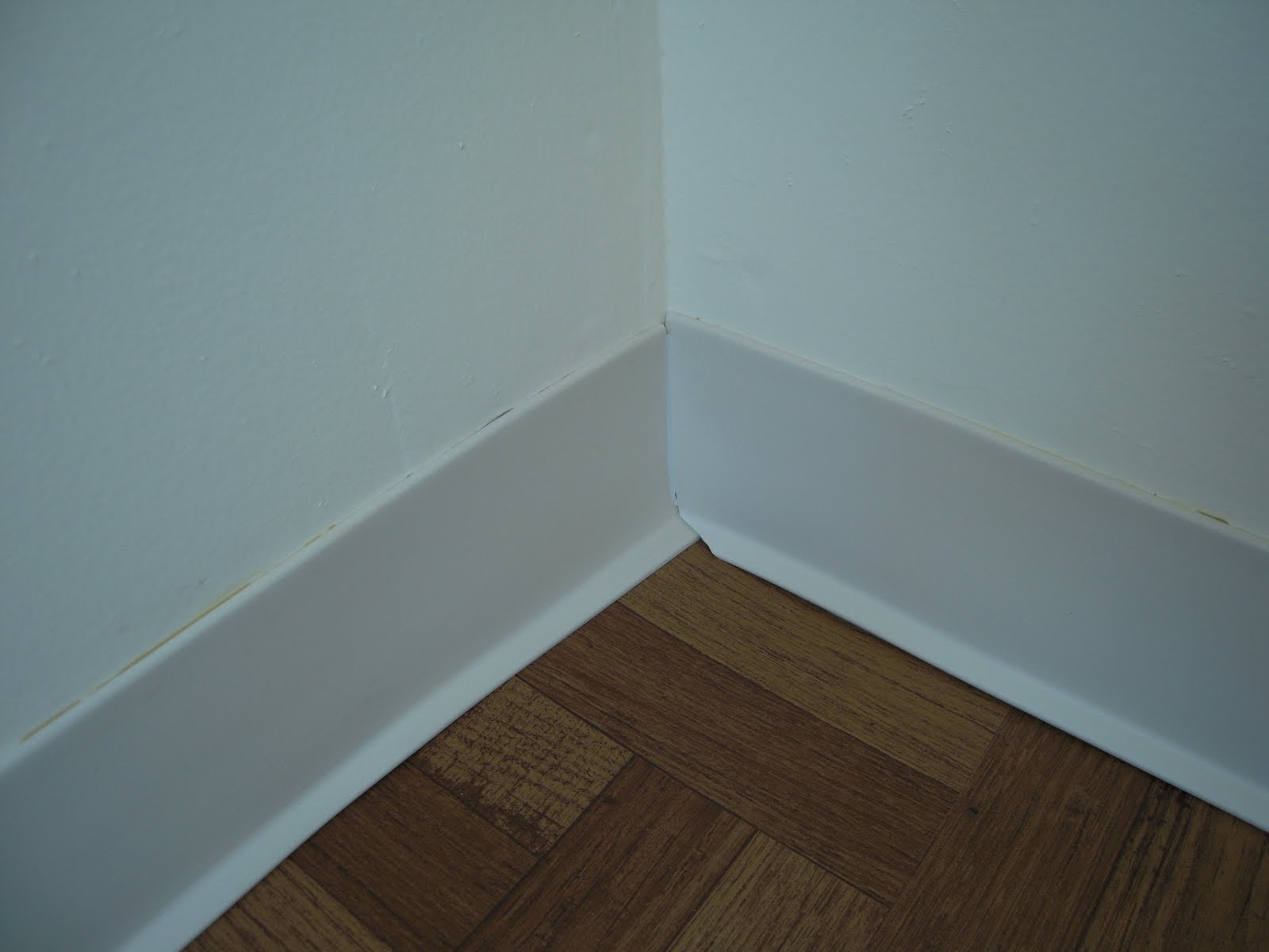 sow's ear Porch Projects Cove Wall Base